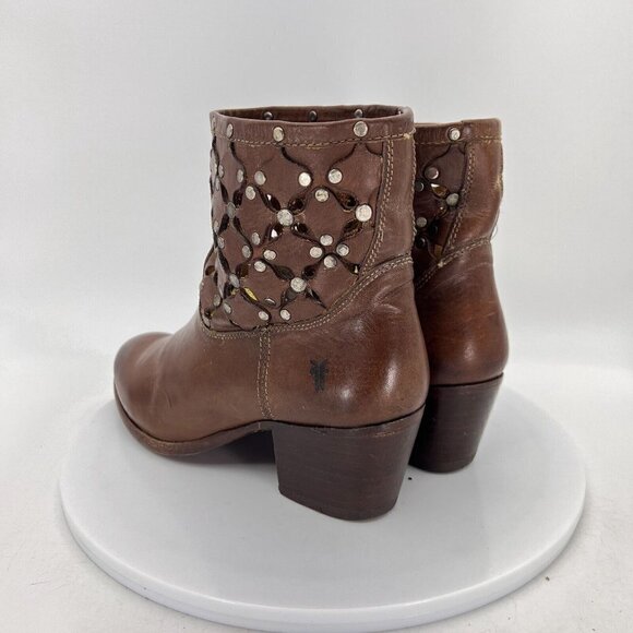 Frye Courtney Overlay Stud Women Size 6B Brown Cognac Leather Laser Cut Boot - Picture 7 of 15